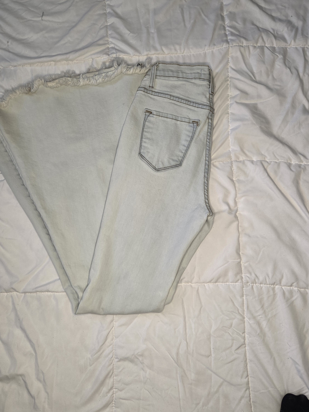 Vibrant MIU Size 27 7 Women’s Light Wash Bell Bottom Jeans - Light Blue